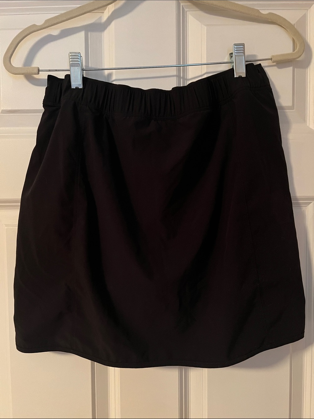 Patagonia Women's Fleetwith Skort, Black Medium - Picture 2 of 7